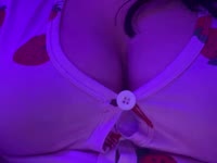 The most curious stay, others pass by.