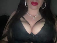 Ik ben een leuke spontane vrouw van 29 jaar oud. Ik heb lang blond / inmiddels bruin haar (over de schouders), blauwe ogen, Niet slank, niet dik ertussen in dus. Ik  heb een cup D en ik kom uit Utrecht waar ik vlakbij het centrum woon. Verder ben ik al een ruime tijd single.  Ik ben op zoek naar een beetje leuke spanning en avontuur. Heb je verder nog vragen, dan kan je altijd een berichtje sturen, dat zou ik leuk vinden. Xxx