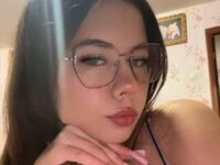masturbating camgirl KasieHongeva