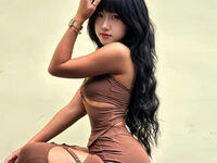hot camslut LouiseEve