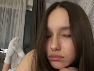 topless webcam girl MariellaLot