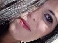 cam girl playing with dildo MonicaFerilli
