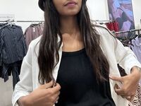 free adult cam picture NainaSingh