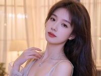 camgirl masturbating with vibrator liyufei