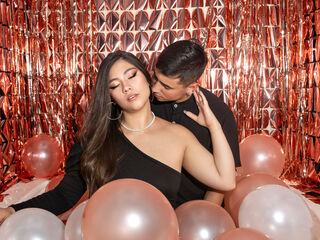 free nude live show ChloeAndAdam