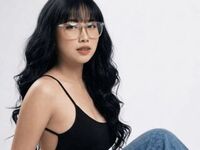camgirl masturbating with sex toy AickaRose