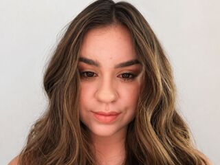 camgirl video chat room AlexandraThornt