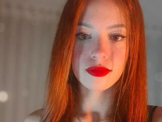 shaved pussy webcam AliceCrox