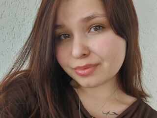girl chat AliyaAssan