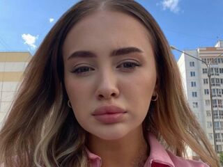 camgirl masturbating with vibrator AnnettaToran