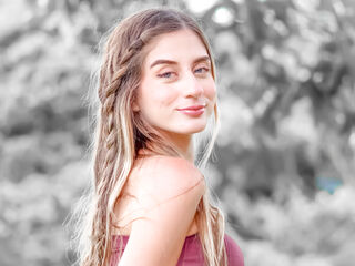 girl showing tits AnyaKursov