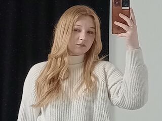 naked girl with webcam masturbating with vibrator AutumnCoxwell