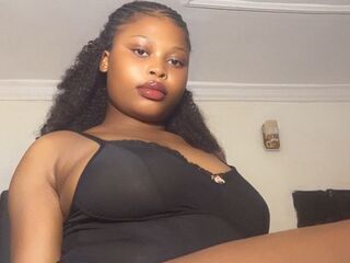 chat room photo BellaVine