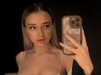 camslut spreading pussy BertaVostal