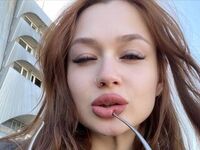 chat with cam BritniMencl