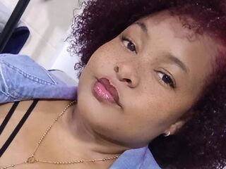 camgirl playing with sextoy CandelaSassha