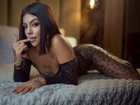 cam girl masturbating with vibrator CelesteBels