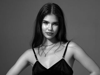 live webcam girl CelesteHadids