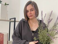 shaved pussy cam ClaraLucas