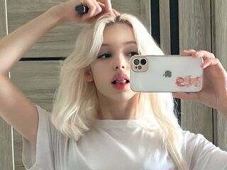 hot chatroom CourtneyAdamo