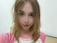 camwhore fingering shaved pussy DaniGlow