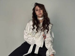 camgirl playing with sextoy DayleJageman