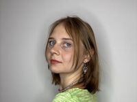 camslut topless DenniseVerso