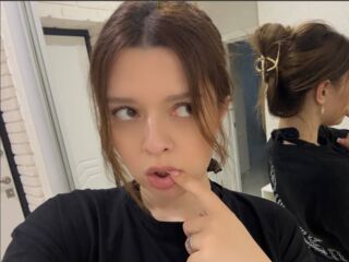 webcamgirl chatroom DevonaChurchey