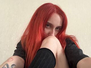 naked camgirl masturbating with dildo EmmaKrasnova