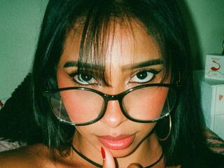 topless webcamgirl EvelinWatson
