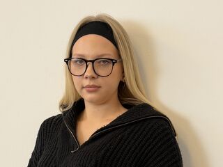 sexcam free FrancesVirunes