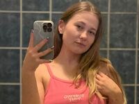 shower cam GlossyMonica