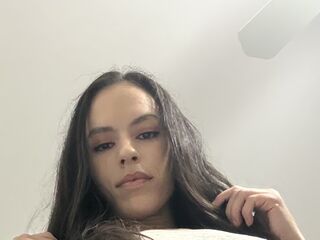 cam girl playing with vibrator Honeybrooke
