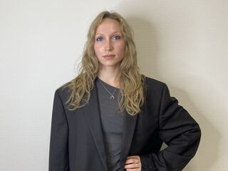 naked webcam girl masturbating IrinaVelzeboer