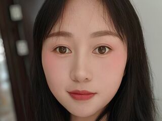 naughty cam girl fingering shaved pussy IvyLily