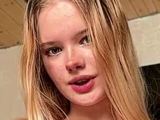 free webcam chat JeannettaCeraos