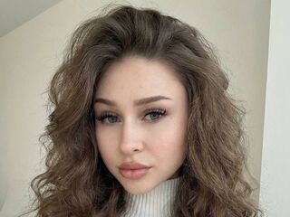 camslut naked JunitaDroze