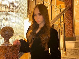 camgirl masturbating with sex toy KaryNeil