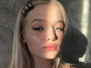 free chatroom KianaStark