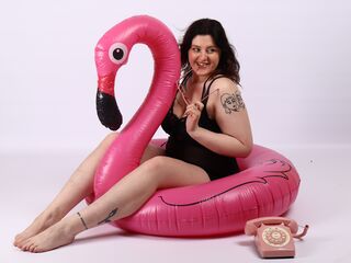 camgirl video chat room KiraKovall