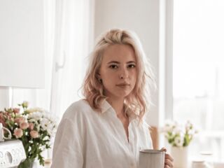 fingering cam slut LanoraZottola