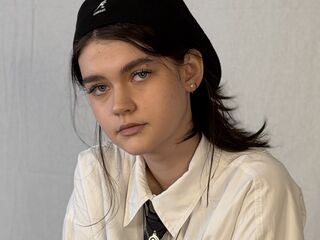 hot live girl LeannMolineaux