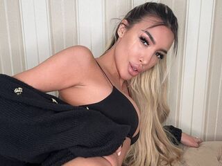 hot webcam slut LexiAce