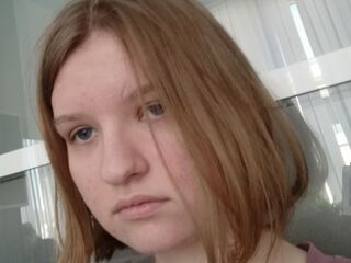 camgirl webcam LilianSlow