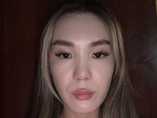 strip show LinaWarmer