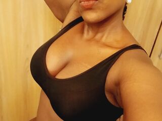 hot chatroom LindaeBrown