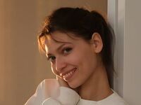 chat with cam LivelyLaurie