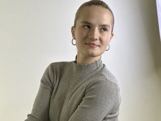 chatroom webcam picture LorrianePytko