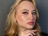 naughty cam girl masturbating LucileNeuburger