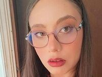 live chatroom MadeCristine